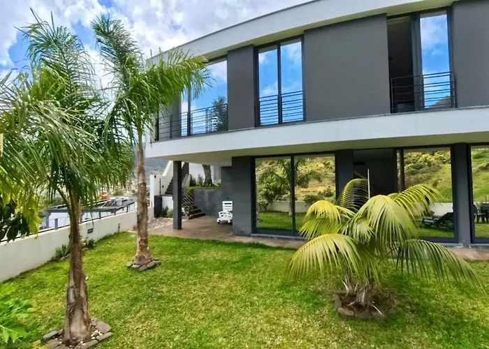 Salt And Pepper House