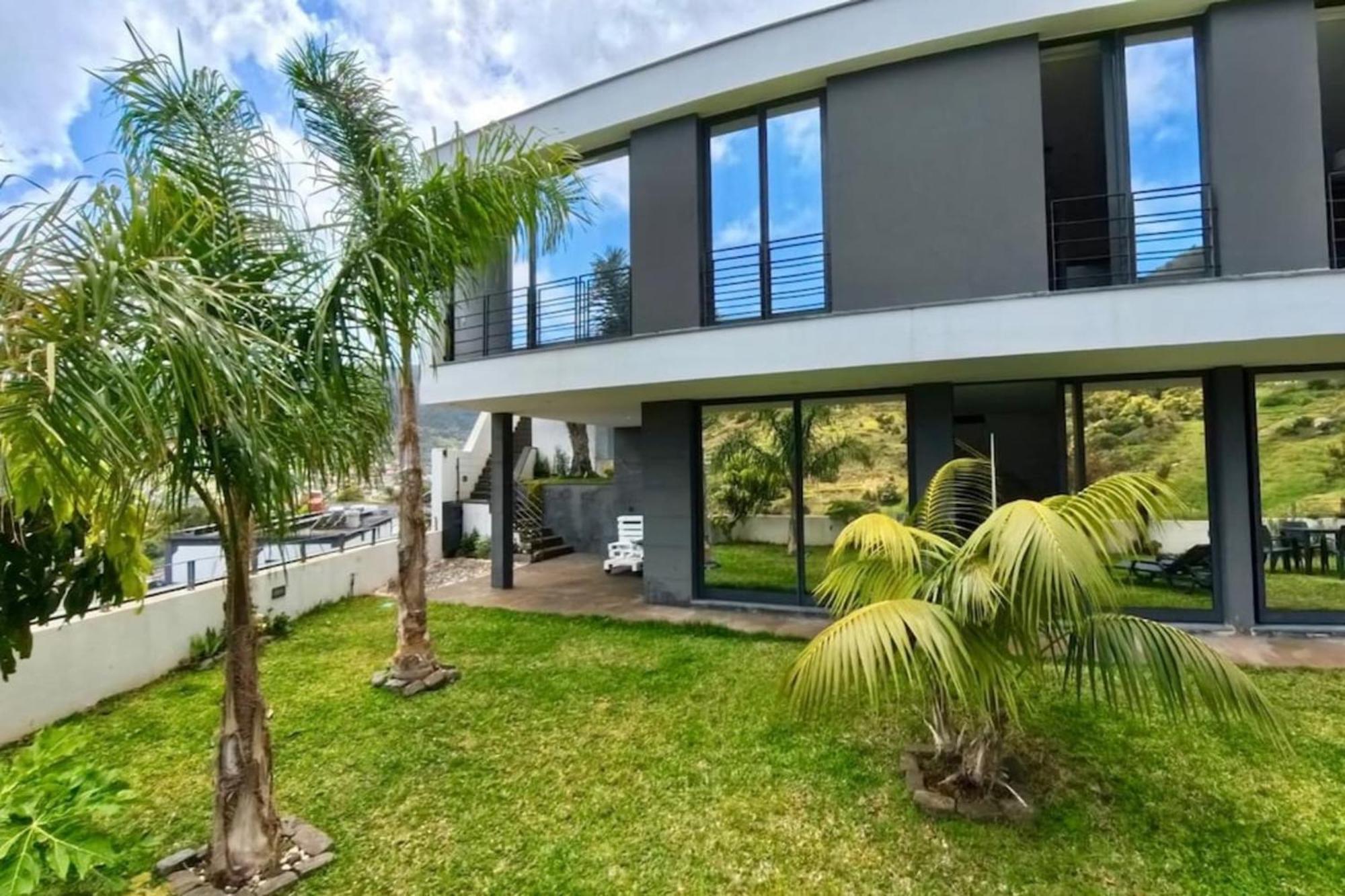 Salt And Pepper House